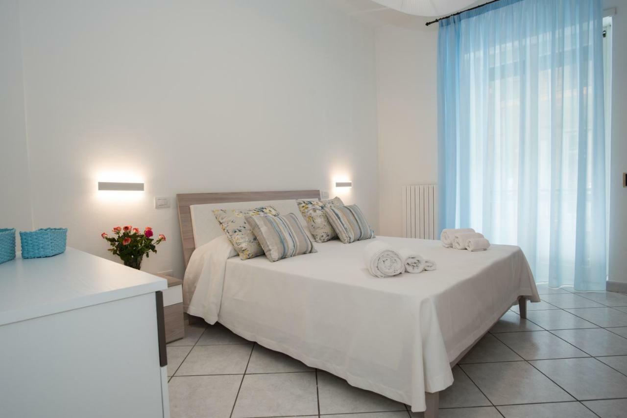 Dulce Mare Apartment Salerno Ngoại thất bức ảnh