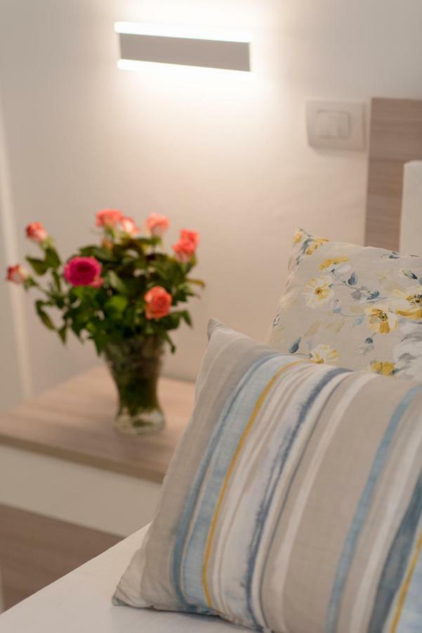 Dulce Mare Apartment Salerno Ngoại thất bức ảnh